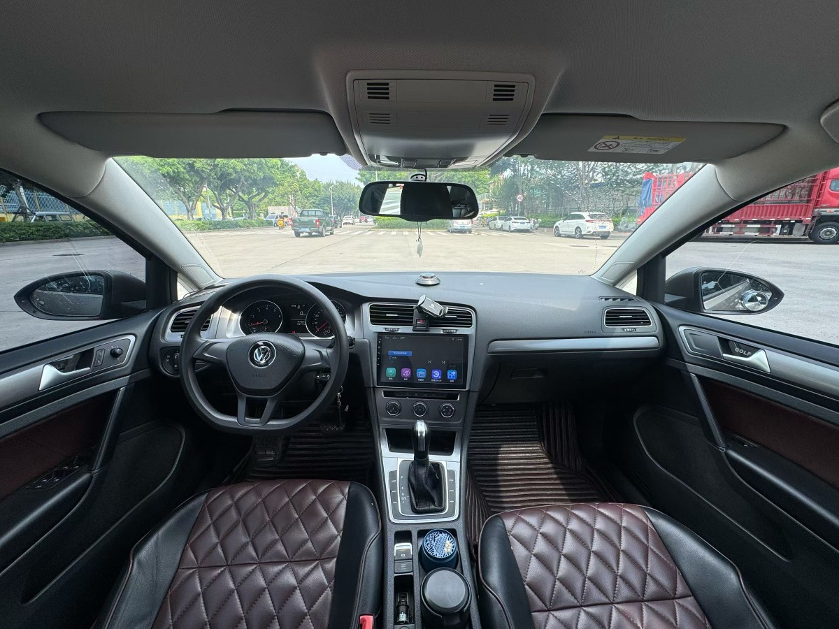 Volkswagen Golf 2017 car image #5