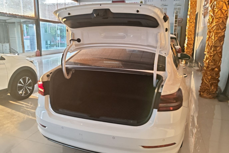 Volkswagen Lavida 2022 #21 Volkswagen Lavida 2022 car image #21