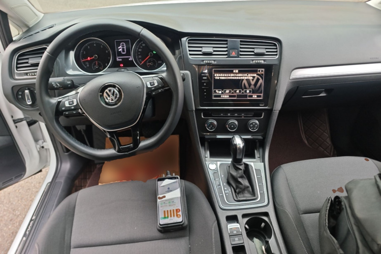 Volkswagen Golf 2020 #10 Volkswagen Golf 2020 car image #10
