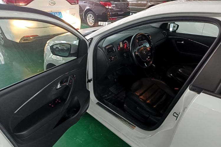 Volkswagen Polo 2016 #16 Volkswagen Polo 2016 car image #16