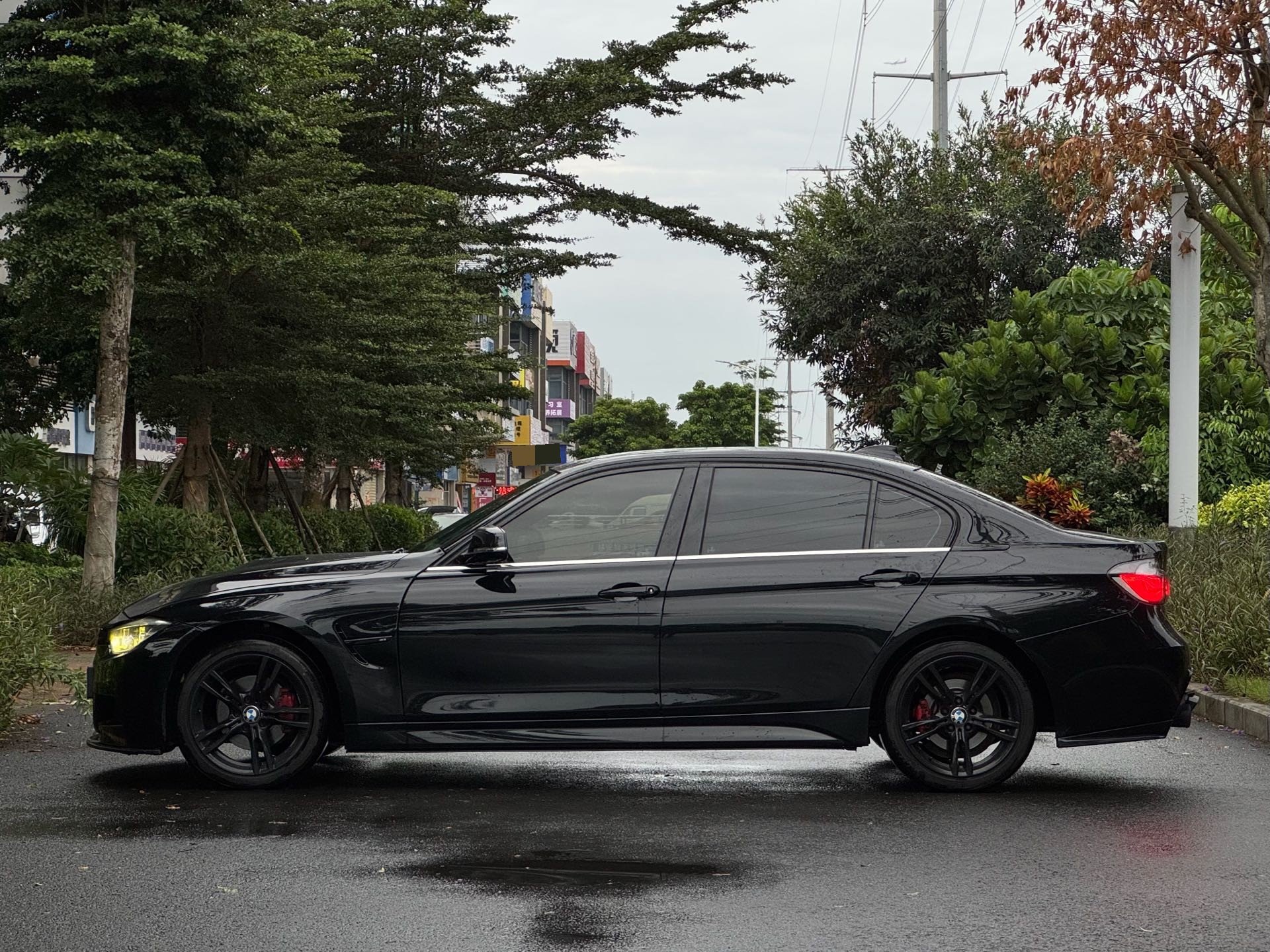 BMW 3 Series 2017 #8 BMW 3 Series 2017 car image #8