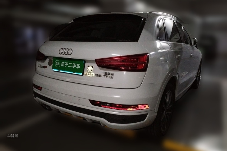 Audi Q3 2019 car image #7