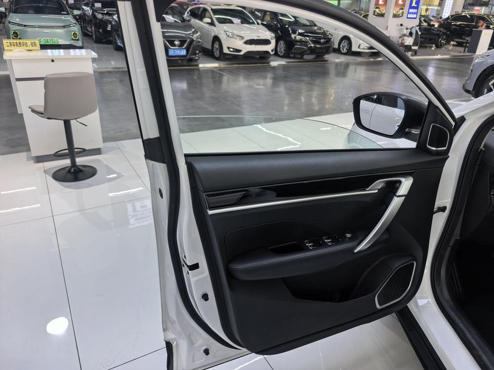 GEELY Coolray 2025 #17 GEELY Coolray 2025 car image #17