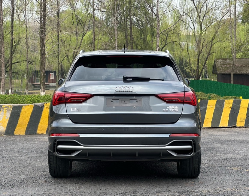 Audi Q3 2019 #4 Audi Q3 2019 car image #4