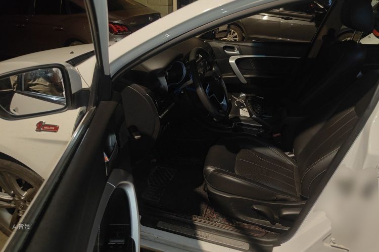 GEELY Emgrand 2017 car image #18