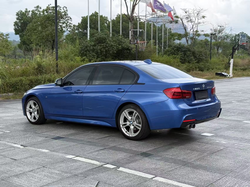 BMW 3 Series 2018 car image #4
