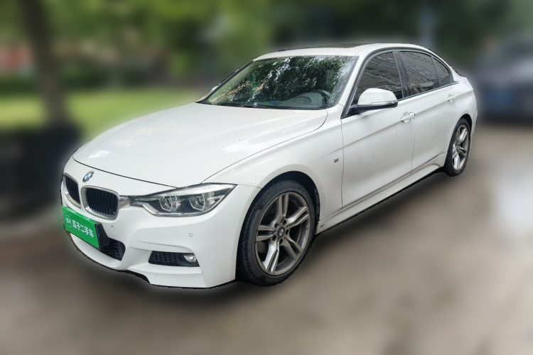 BMW 3 Series 2019 car image #2
