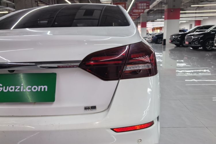 GEELY Emgrand 2021 #8 GEELY Emgrand 2021 car image #8