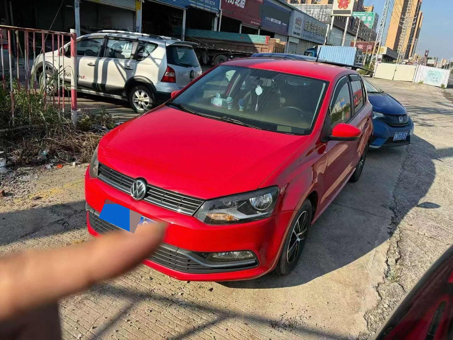 Volkswagen Polo 2016 car image 