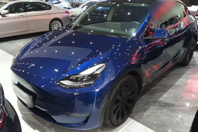 Tesla Model Y 2021 #2 Tesla Model Y 2021 car image #2