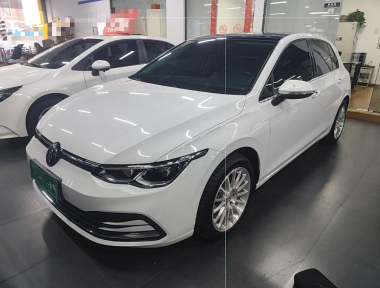 Volkswagen Golf 2022 Volkswagen Golf 2022 صورة سيارة