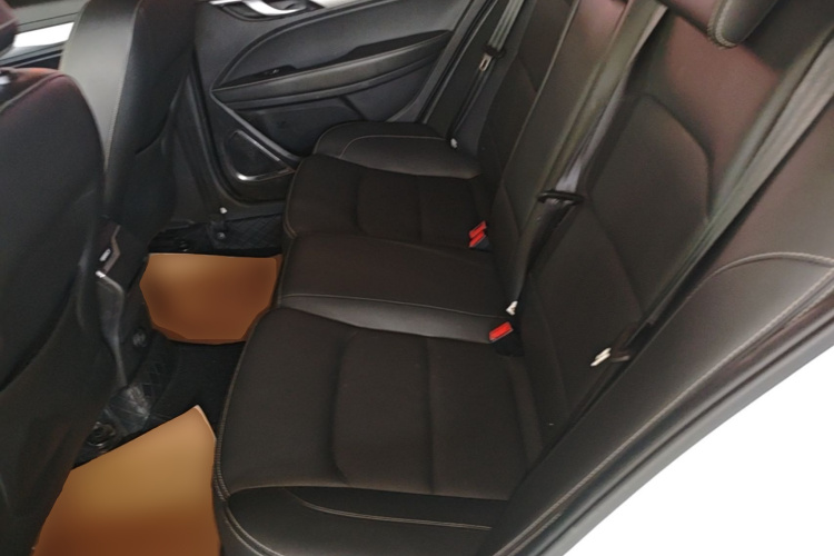 GEELY Emgrand 2018 car image #17