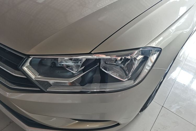 Volkswagen Bora 2019 car image #23
