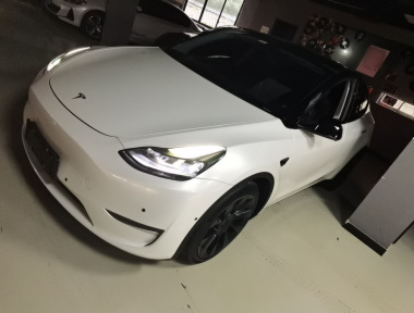 Tesla Model Y 2021 Tesla Model Y 2021 car image