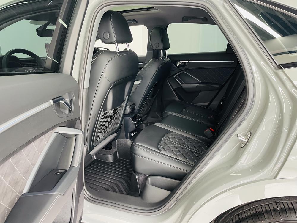 Audi Q3 Sportback 2024 imagen de coche #11