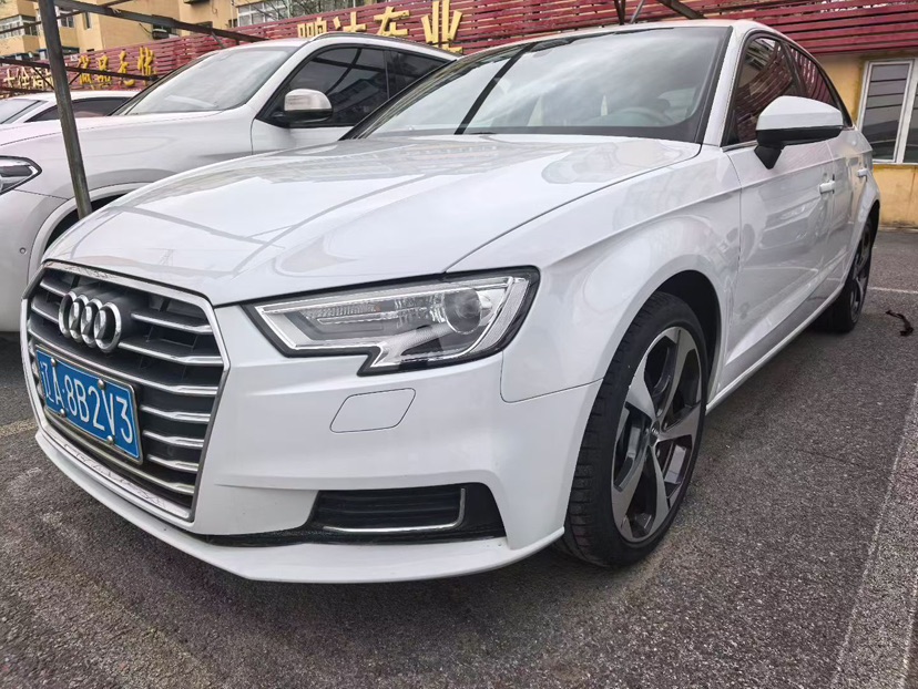 Audi A3 2019 car image 