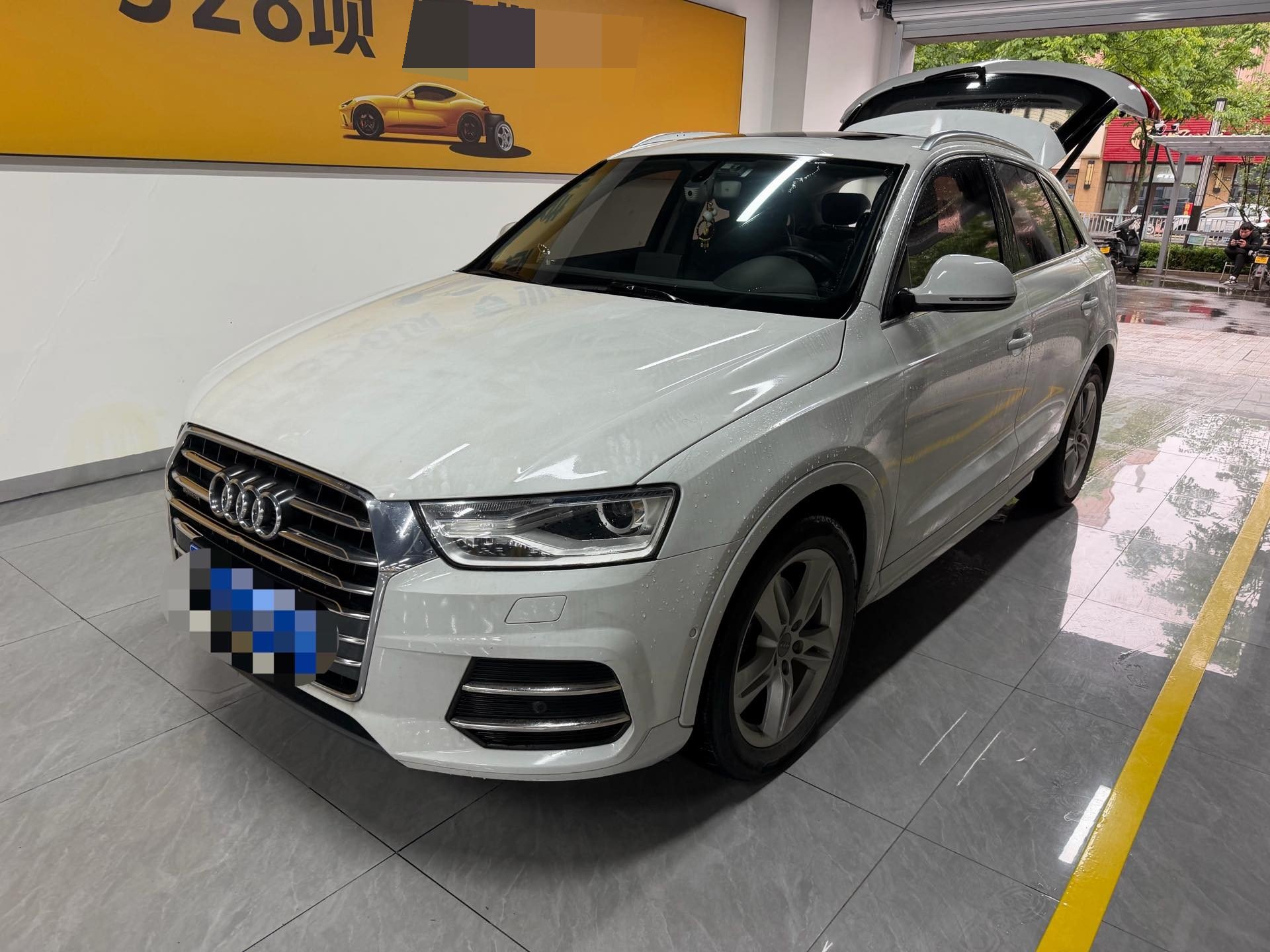 Audi Q3 2016 car image 