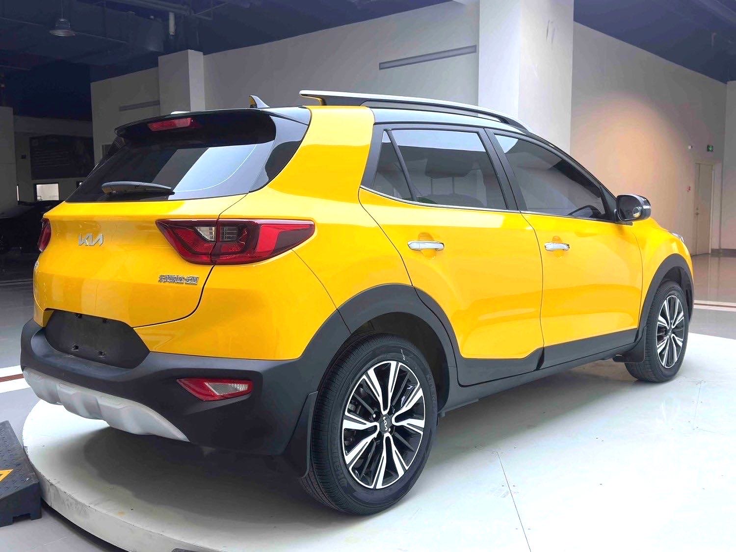Kia KX1 2023 car image #4