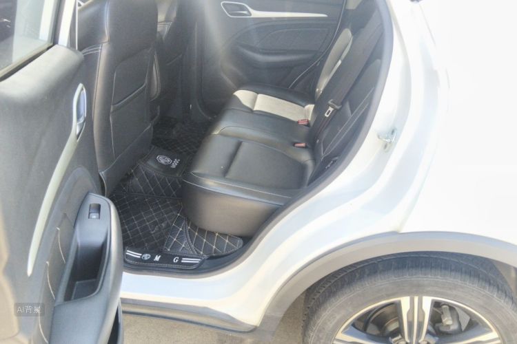 MG ZS 2018 car image #19