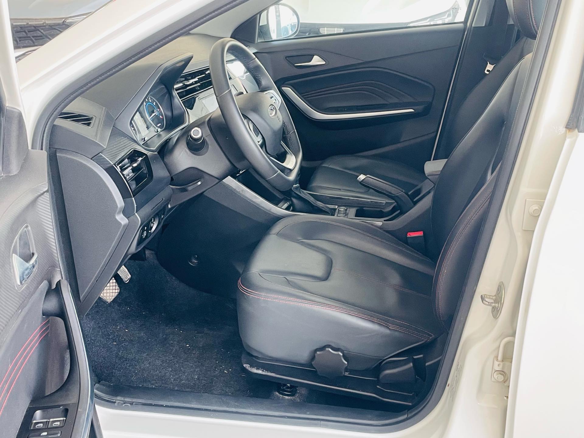 Chery Tiggo 3x 2023 car image #5