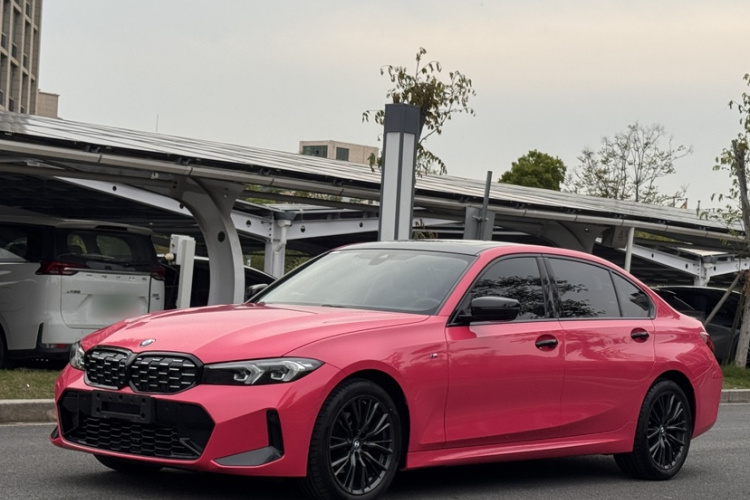 BMW 3 Series 2023 صورة سيارة #2