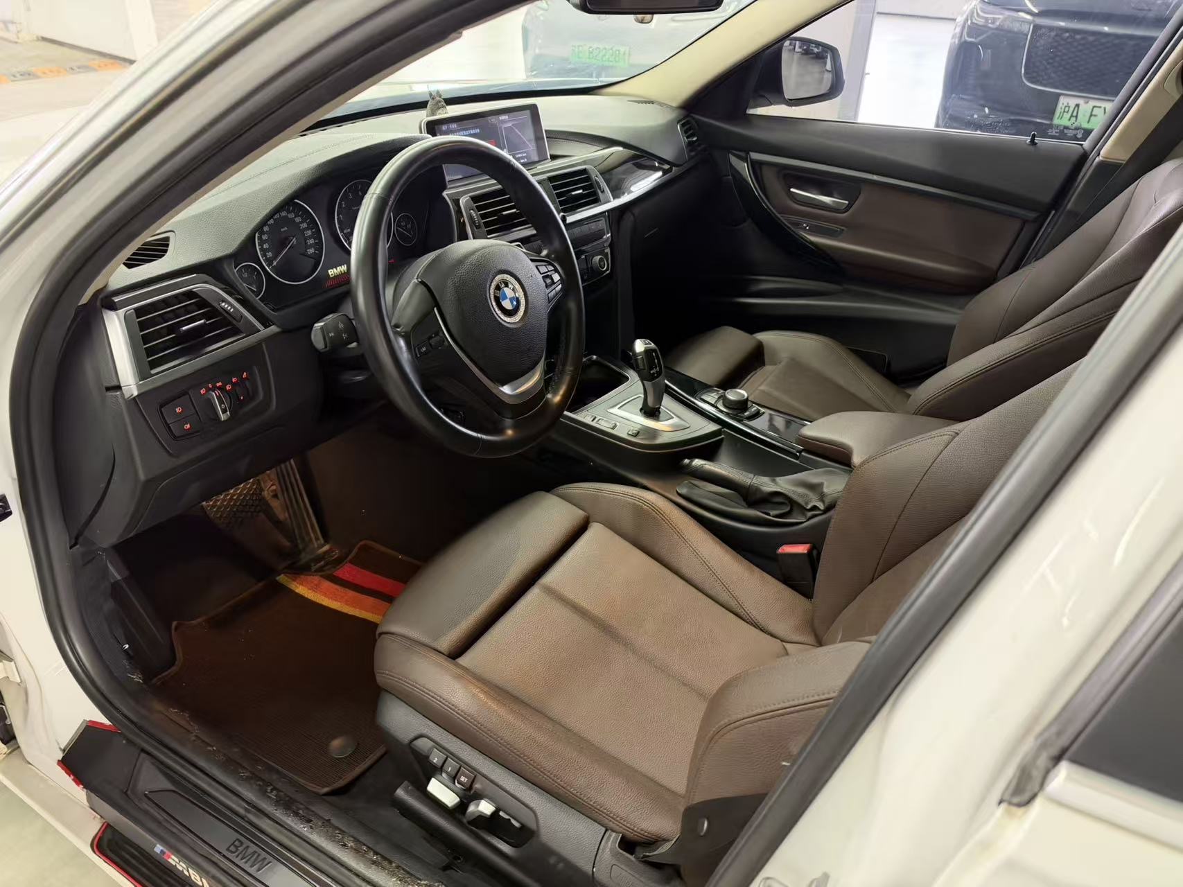 BMW 3 Series 2018 car image #4