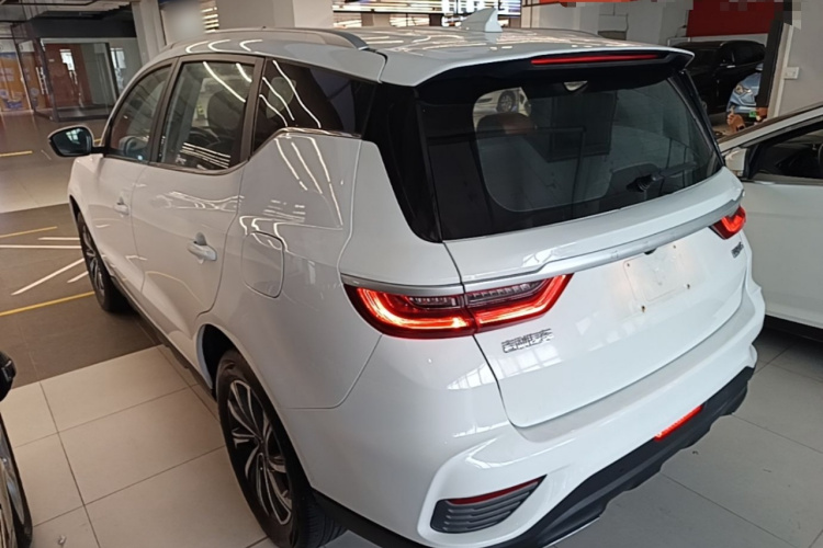 GEELY Vision X6 2021 car image #5