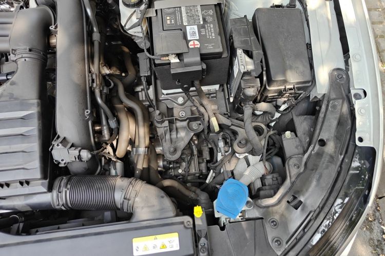 Volkswagen Golf 2023 #25 Volkswagen Golf 2023 car image #25