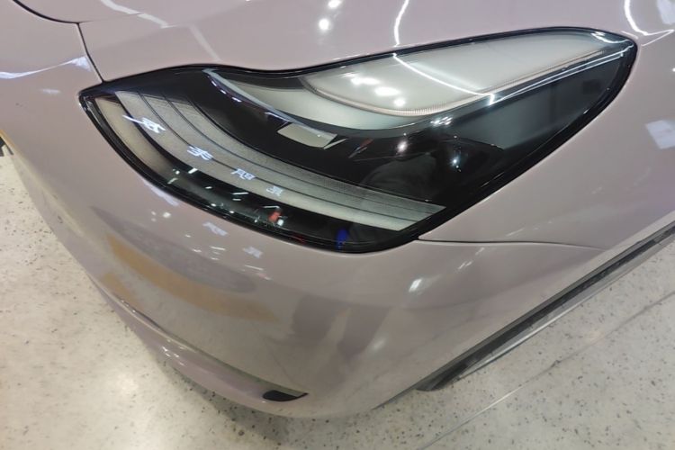 Tesla Model Y 2022 car image #28
