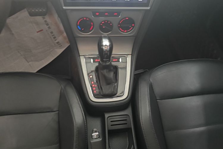Volkswagen Lavida 2016 car image #14