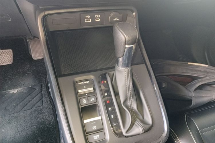 Honda CR-V 2023 صورة سيارة #14
