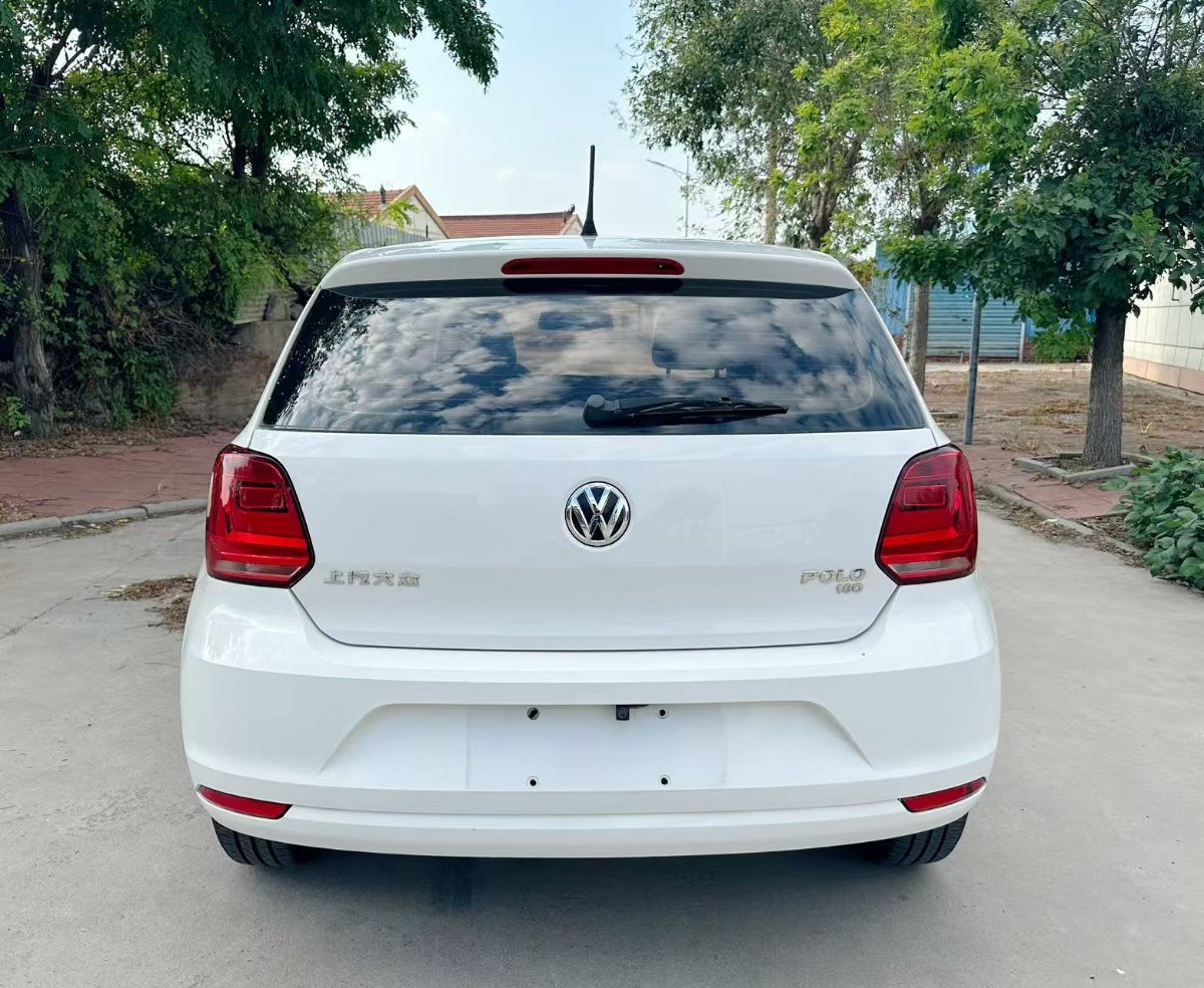 Volkswagen Polo 2018 car image #8