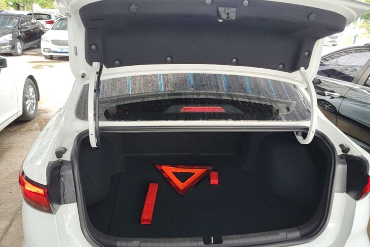 GEELY Emgrand 2022 car image #19