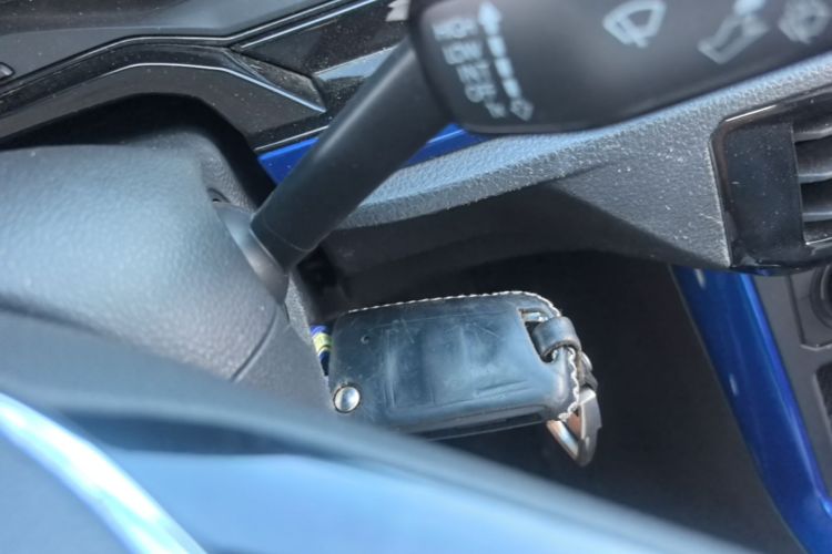 Volkswagen Polo 2019 car image #9