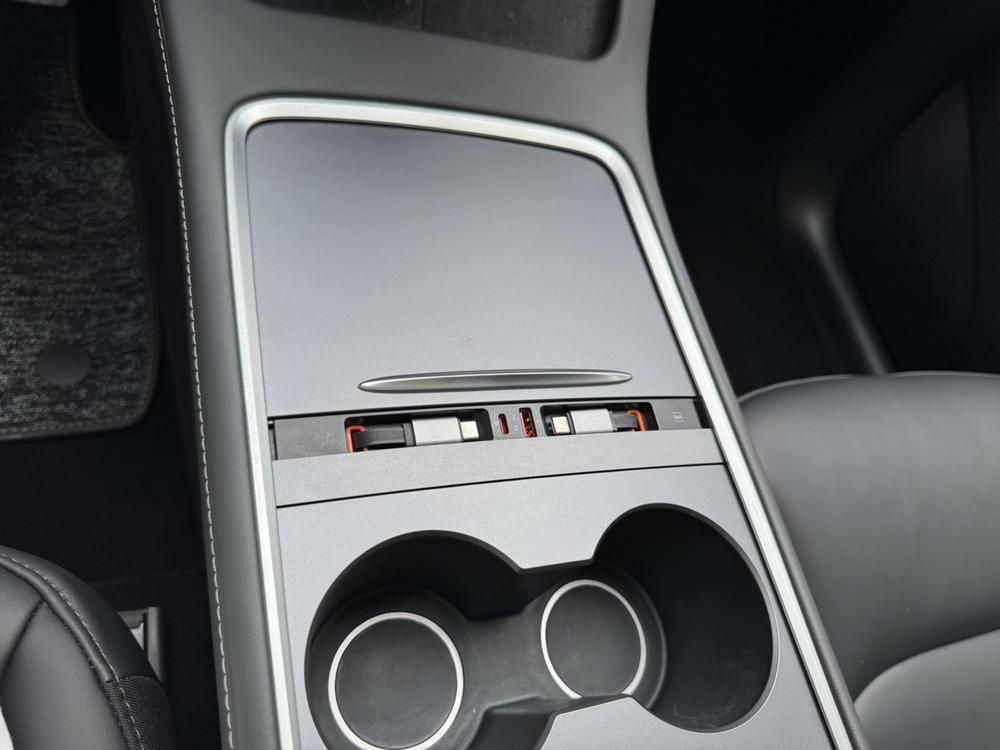 2024 #10 2024 immagine di auto #10