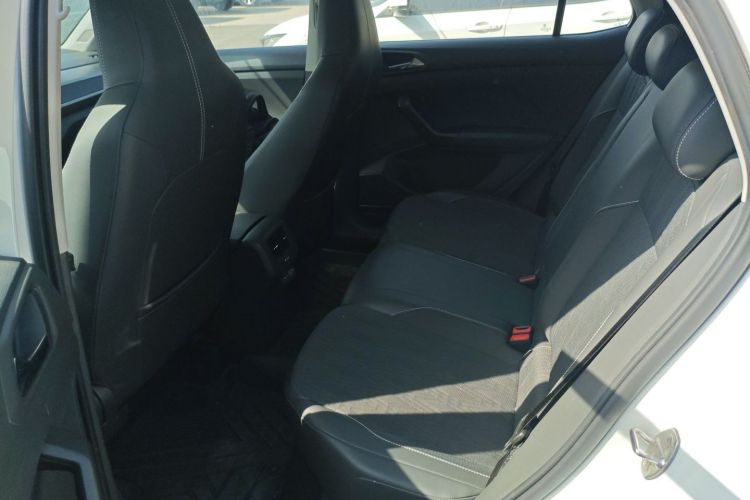 Volkswagen T-Cross 2021 изображение автомобиля #13