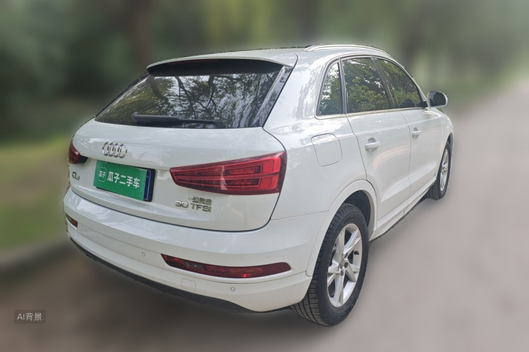 Audi Q3 2018 car image #7