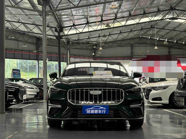 GEELY Emgrand 2025 car image #2
