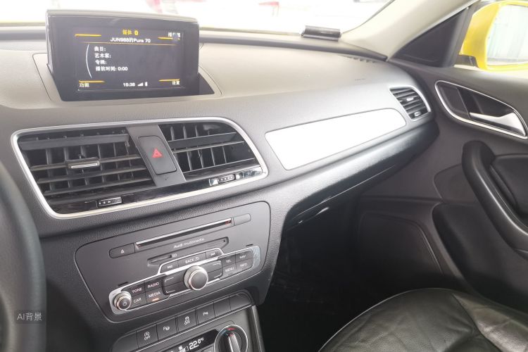 Audi Q3 2018 #15 Audi Q3 2018 car image #15