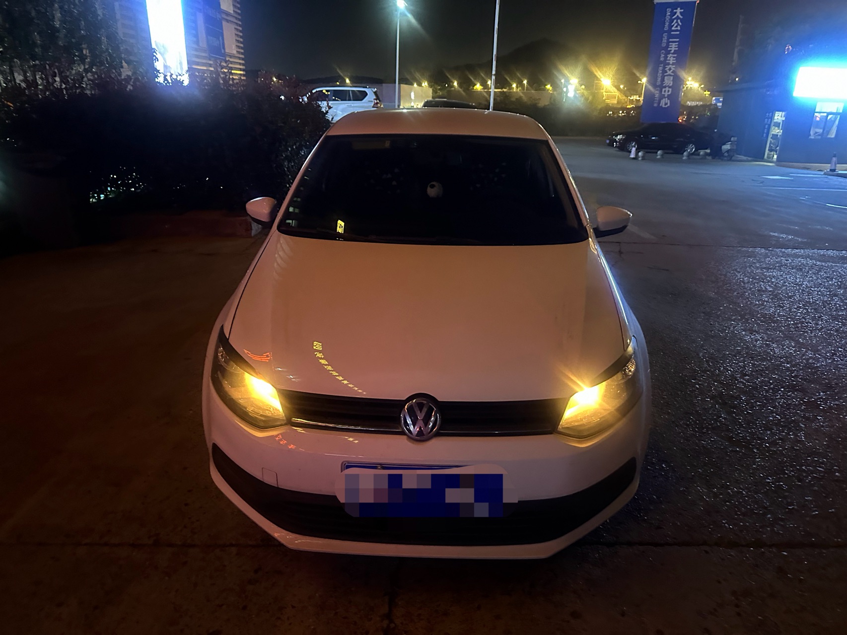Volkswagen Polo 2019 car image #2