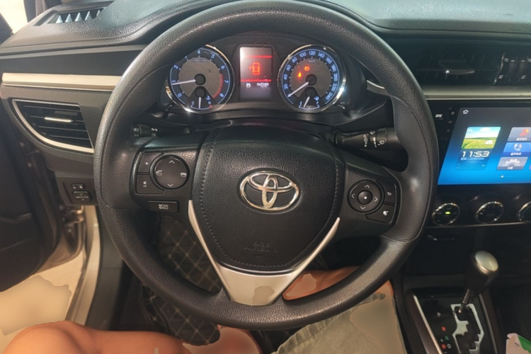 Toyota Corolla 2016 immagine di auto #11