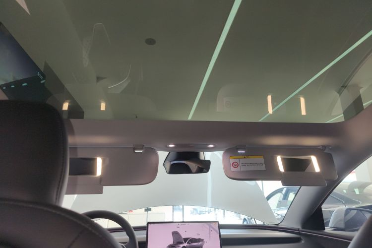 Tesla Model 3 2025 #18 Tesla Model 3 2025 car image #18