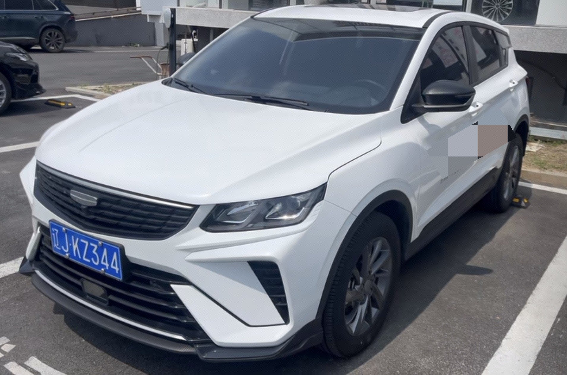 GEELY Coolray 2025 GEELY Coolray 2025 car image