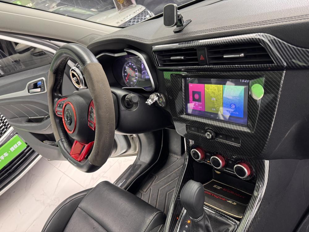 MG ZS 2017 #12 MG ZS 2017 car image #12