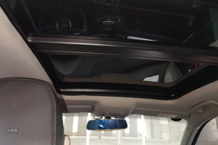 Audi Q3 2016 car image #20