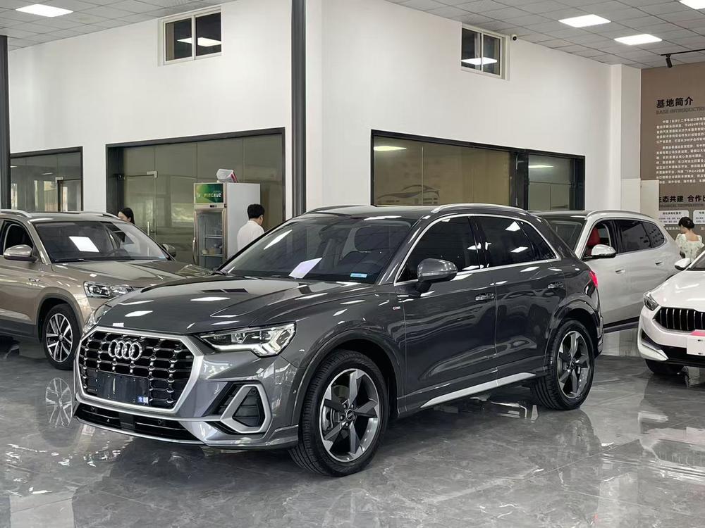 Audi Q3 2022 Audi Q3 2022 car image