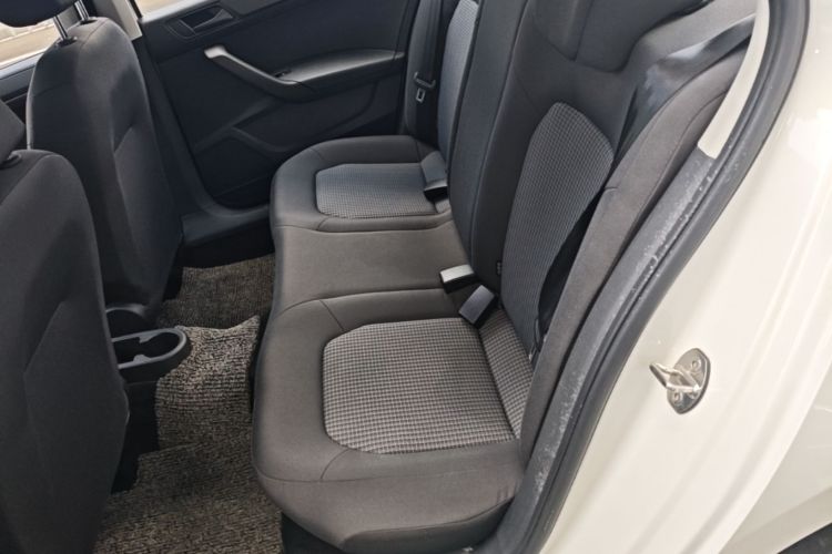 Volkswagen Santana 2020 car image #15