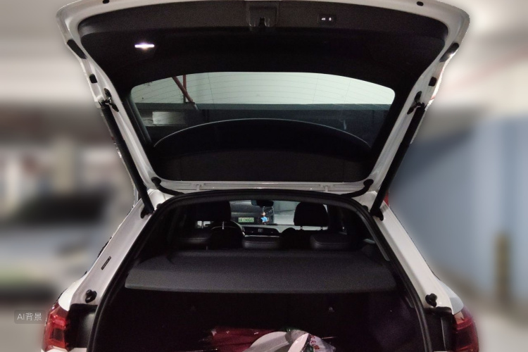 Audi Q3 2024 car image #21