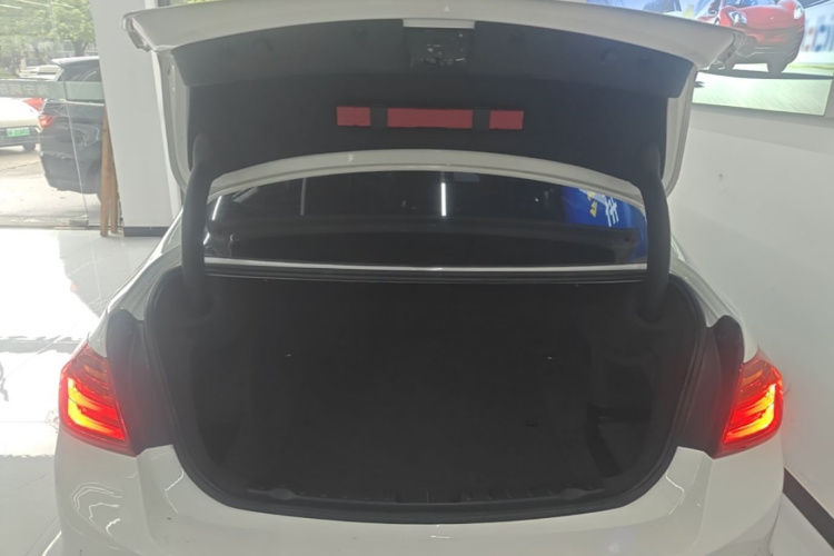 BMW 3 Series 2015 #21 BMW 3 Series 2015 car image #21