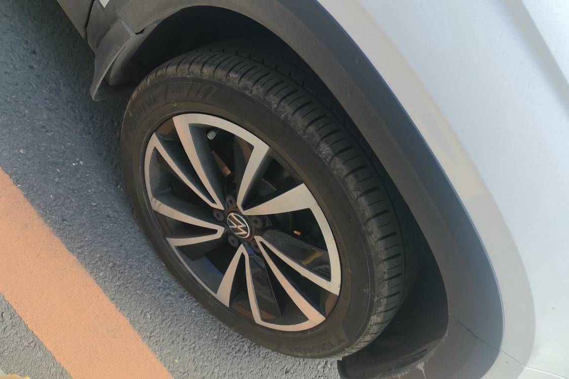 Volkswagen Tharu 2021 car image #9